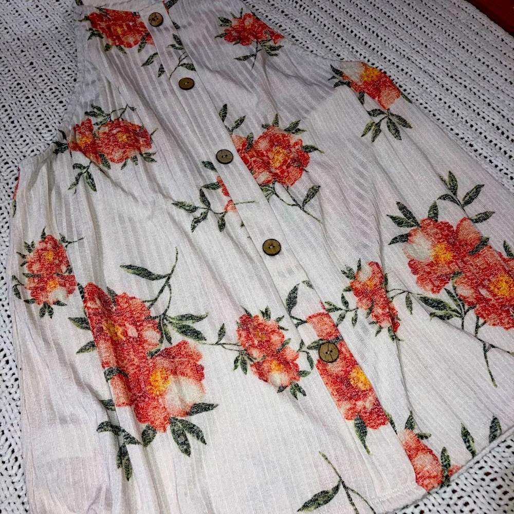 Casual floral tank top